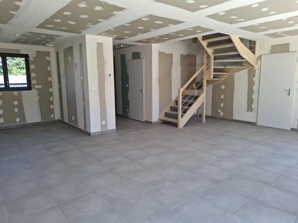 Villa neuve 2025 T4 de 94.37 m² + garage et combles aménageables de 25 m²