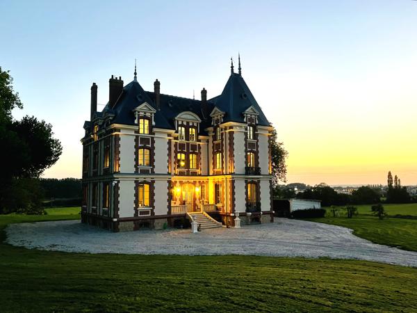 Chateau à vendre à Pont-l'Évêque (14130) - Calvados