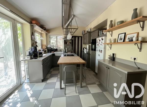 Maison à vendre 5 pièces 165 m² Bagnols-sur-Cèze