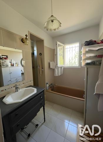 Maison à vendre 5 pièces 165 m² Bagnols-sur-Cèze