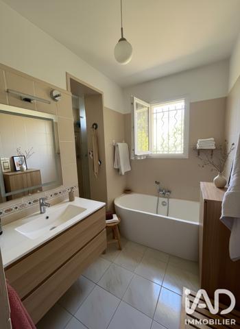 Maison à vendre 5 pièces 165 m² Bagnols-sur-Cèze