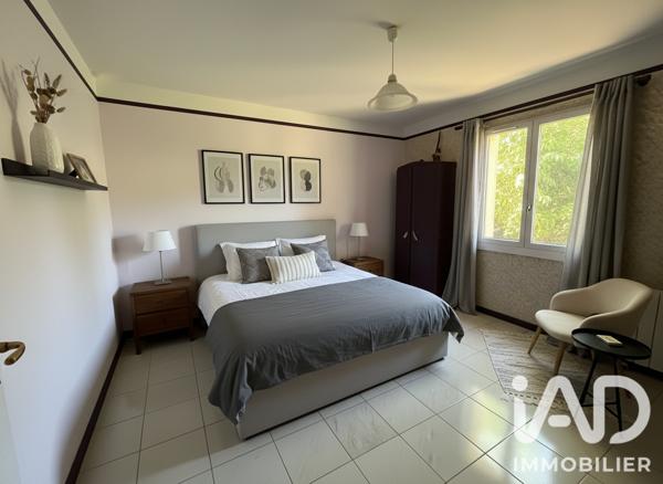 Maison à vendre 5 pièces 165 m² Bagnols-sur-Cèze