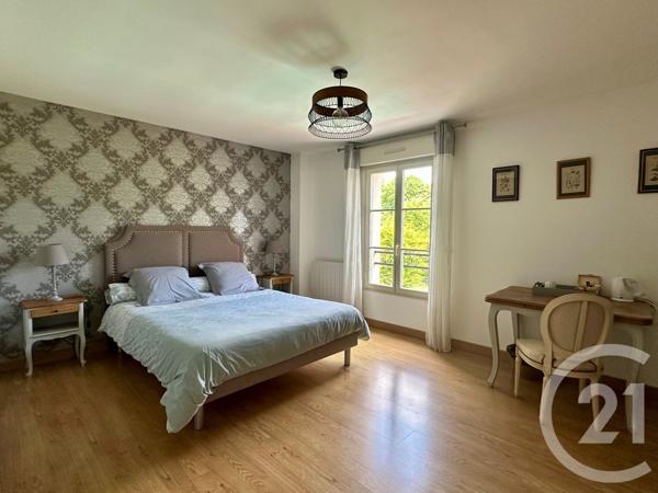 Maison à vendre  8 pièces - 218 m2 COULOMMIERS - 77