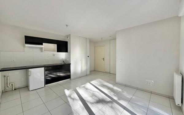 Appartement à vendre    2 pièces •  Saint-Médard-en-Jalles