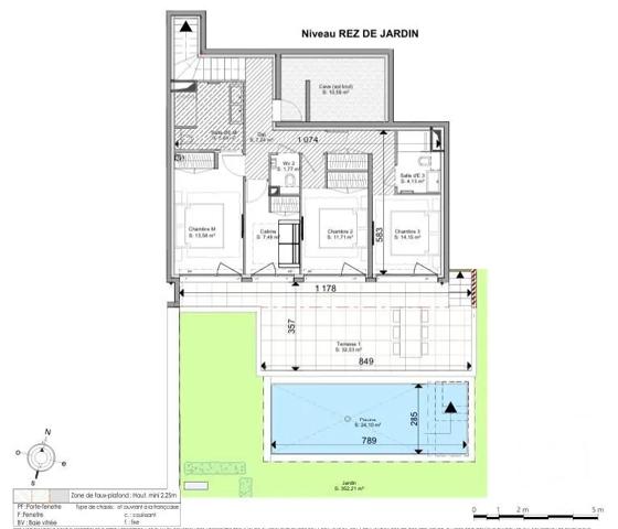 Maison à vendre  5 pièces - 144,18 m 2   STE MAXIME  - 83