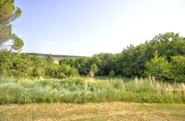 FOULAYRONNES - Ensemble immobilier de caractère de 315m² avec dépendance, garages et vue dans un environnement calme