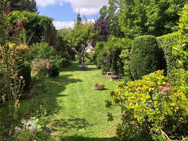 Maison en briques avec jardin exposé plein sud. 4 pièces secteur Abbeville