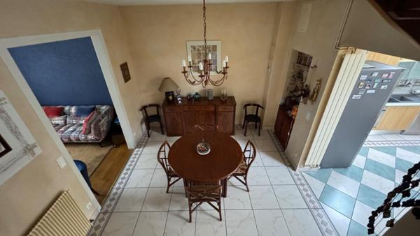 Maison en briques avec jardin exposé plein sud. 4 pièces secteur Abbeville