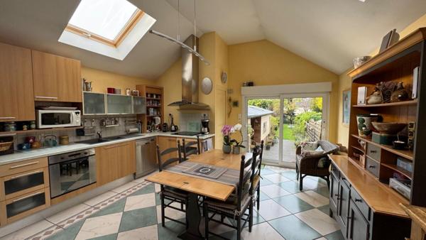 Maison en briques avec jardin exposé plein sud. 4 pièces secteur Abbeville