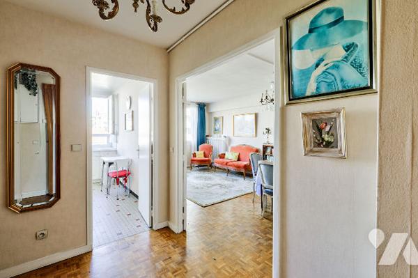 Saint-Mandé : 3 pièces avec balcon et box