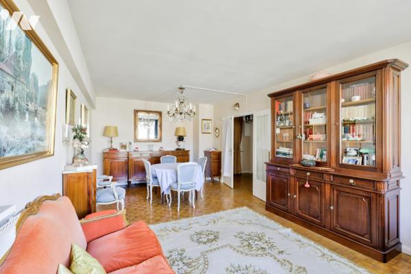 Saint-Mandé : 3 pièces avec balcon et box