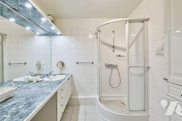 Saint-Mandé : 3 pièces avec balcon et box