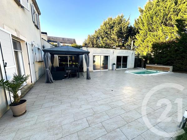 Maison à vendre  8 pièces - 208 m2 VIRY CHATILLON - 91
