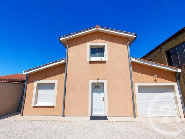 Maison à vendre  5 pièces - 116 m 2   ST PRIEST  - 69