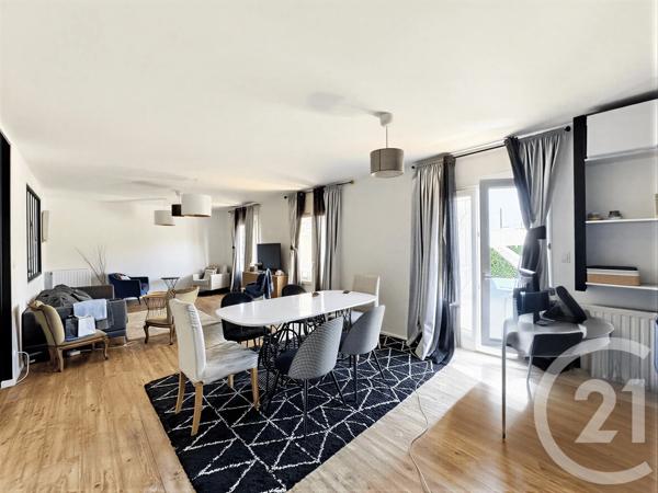 Maison à vendre  5 pièces - 116 m 2   ST PRIEST  - 69