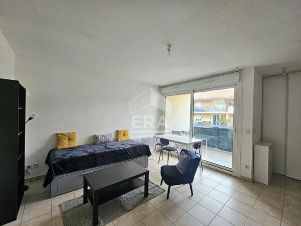 SALON DE PROVENCE - Place Morgan - Appartement T1 de 27m² au 2ème étage avec ascenseur et balcon
