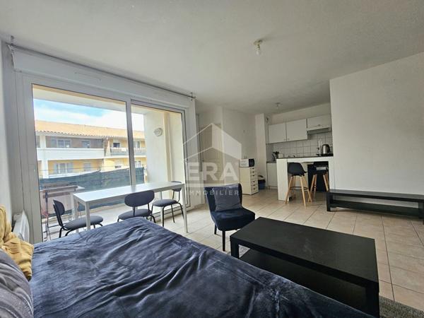 SALON DE PROVENCE - Place Morgan - Appartement T1 de 27m² au 2ème étage avec ascenseur et balcon