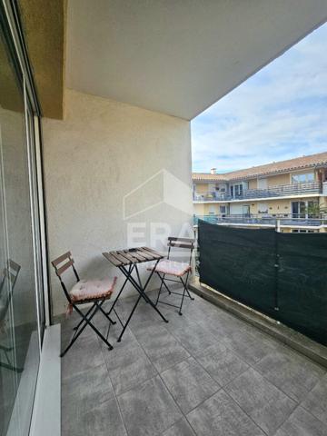 SALON DE PROVENCE - Place Morgan - Appartement T1 de 27m² au 2ème étage avec ascenseur et balcon