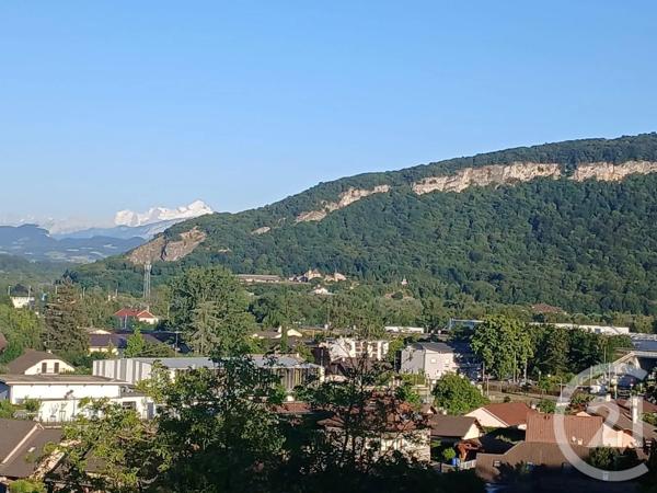 Maison à vendre  8 pièces - 200 m 2   GAILLARD  - 74