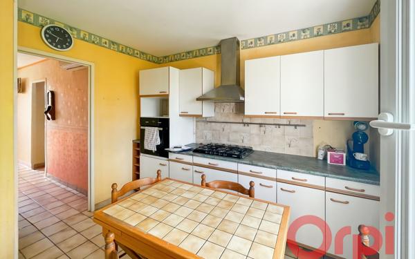 Maison à vendre    4 pièces • 81 m2 Bruère-Allichamps