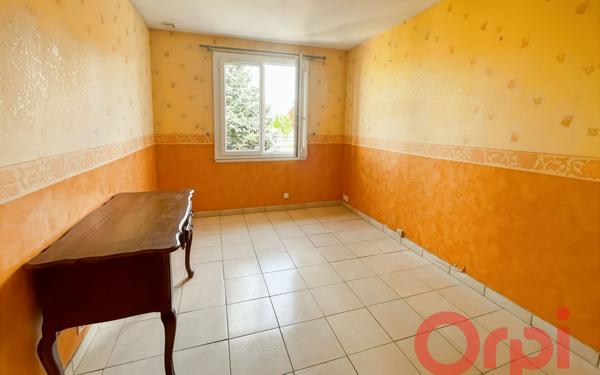 Maison à vendre    4 pièces • 81 m2 Bruère-Allichamps