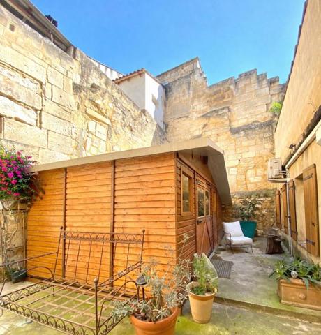 Appartement 4 pièces 100 m2 avec cour et Garage