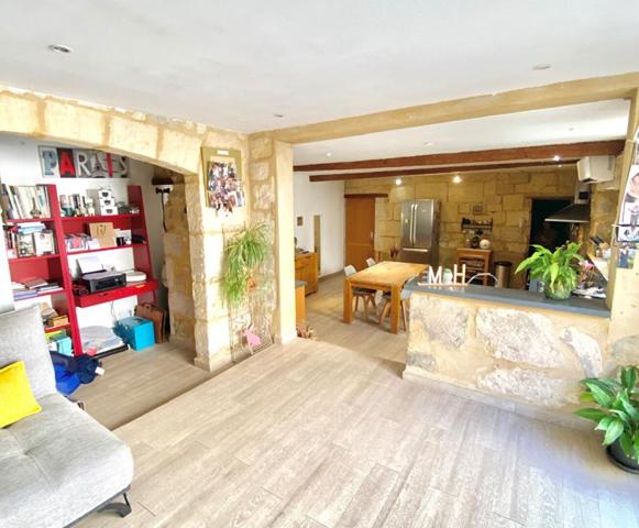 Appartement 4 pièces 100 m2 avec cour et Garage