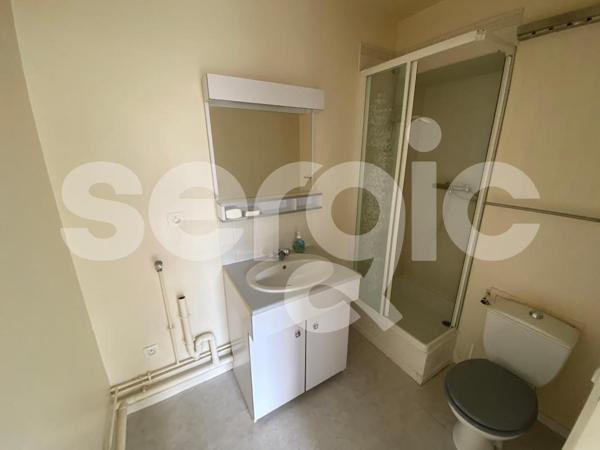 Location 2 Pieces 33 80000 Amiens 25 0033 03 0164