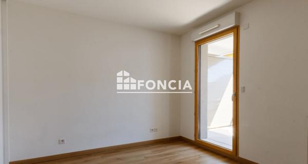 Location Appartement 3 pièces 61.7 m² - Bron 69500