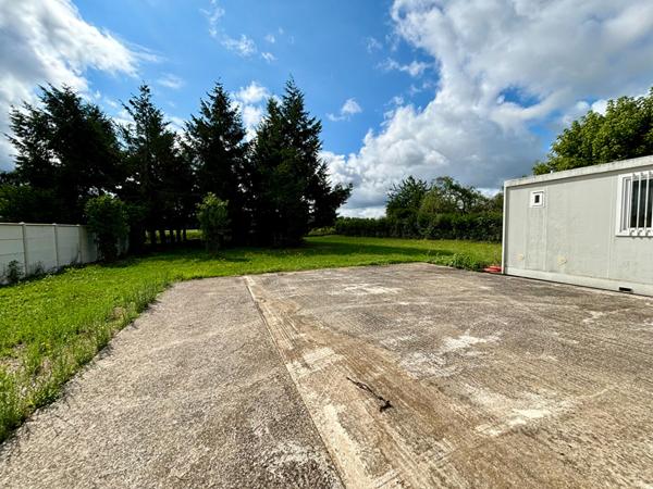 Hangar sur terrain constructible