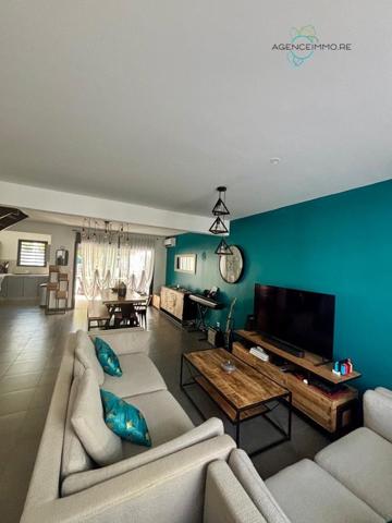 Maison F4 mitoyenne de 102 m2 Résidence LIMA à la Possession.