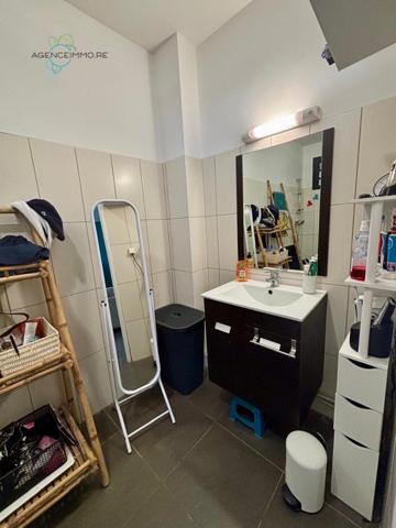 Maison F4 mitoyenne de 102 m2 Résidence LIMA à la Possession.