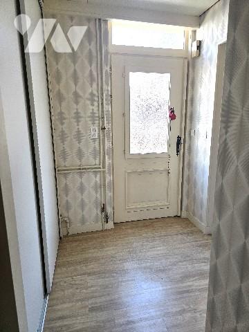 Maison de ville d'environ 207 m² habitables, située dans le quartier Mairie