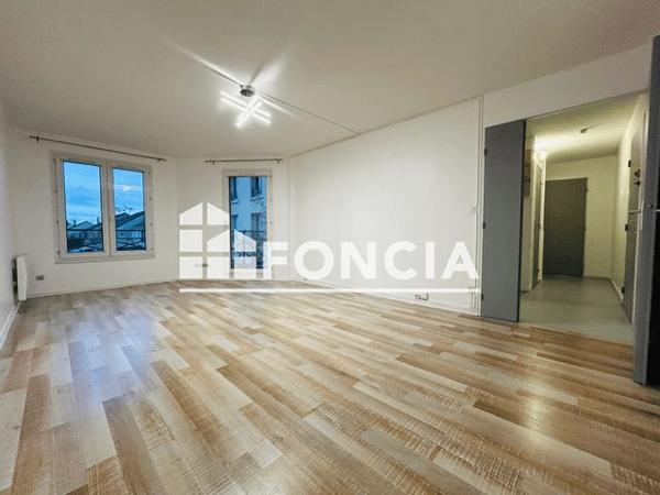 Location Appartement 2 pièces 47.23 m² - 185 RUE D'EPINAY Montmagny 95360