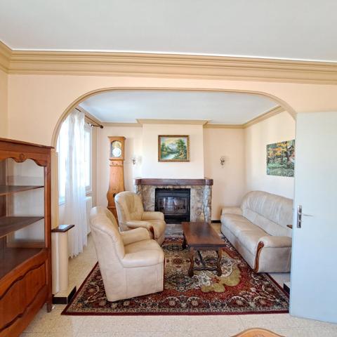 A VENDRE LAVELANET MAISON AVEC JARDIN ET 2 GARAGES / 2 APPARTEMENTS