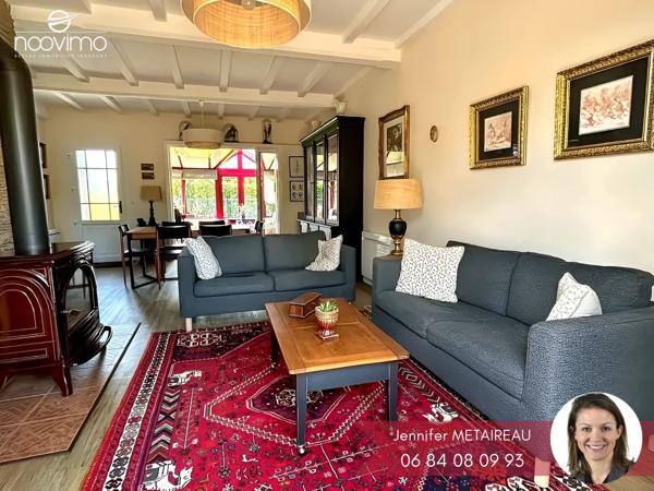 Maison de plain-pied 2/3 chambres + bureau à la décoration soignée