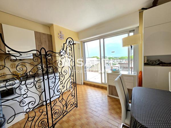 MAISON DE 38M² HABITABLE A L'ANNEE, PARKING, PISCINE.