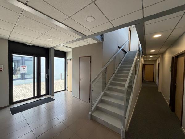 LOCATION - BUREAUX - COMPIEGNE - 21 m2