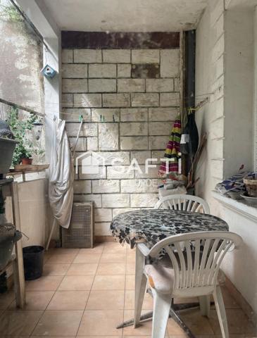 Vente immeuble de 181 m2 avec trois appartements