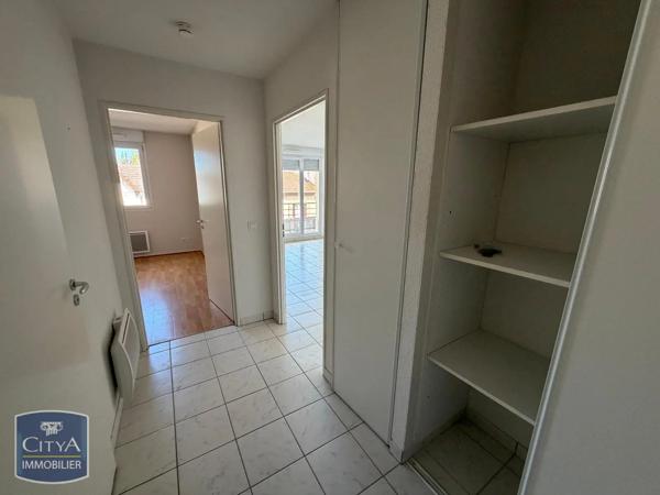 Appartement à louer 2 pièces 48.75m² Moulins (03000)