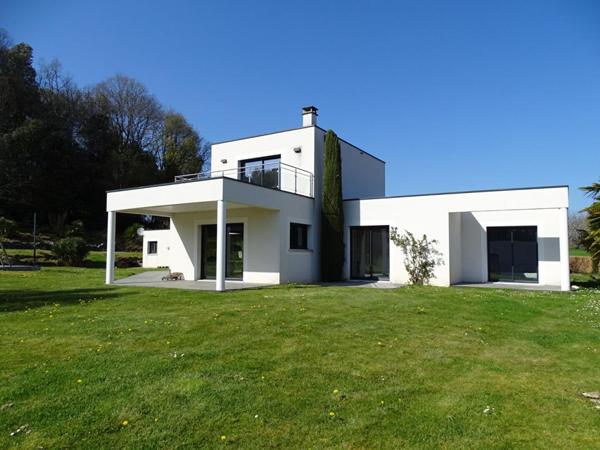 Villa Sainte Nathalene 5 pièce(s) 147.03 m2