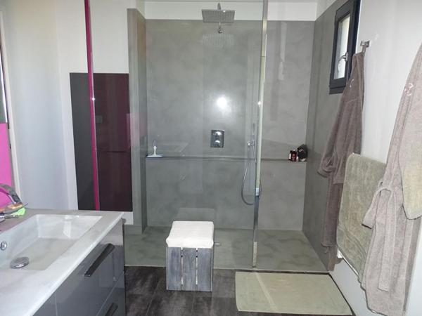Villa Sainte Nathalene 5 pièce(s) 147.03 m2