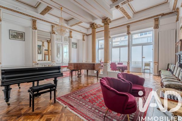 Appartement à vendre 5 pièces 182,12 m² Aix-les-Bains