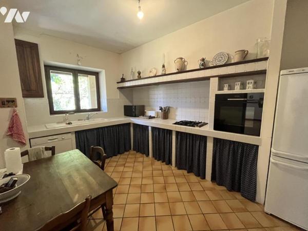 ENSEMBLE IMMOBILIER à DIE