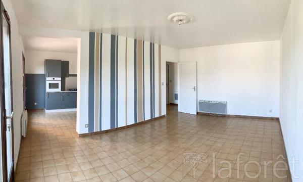 Location appartement L'Isle-sur-la-Sorgue - 3 pièce(s) - 67 m² - 811 €/mois