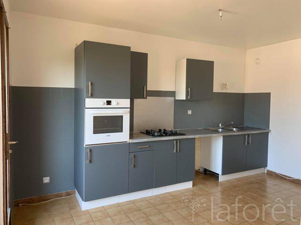 Location appartement L'Isle-sur-la-Sorgue - 3 pièce(s) - 67 m² - 811 €/mois