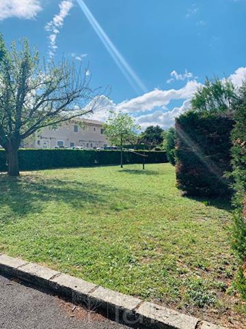 Location appartement L'Isle-sur-la-Sorgue - 3 pièce(s) - 67 m² - 811 €/mois