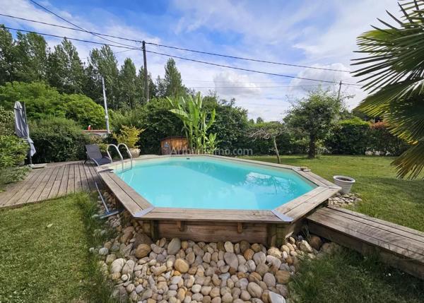Vente                                                      Maison
                        
                     7 pièces                      180 m2                     à Les Avenières Veyrins-Thuellin