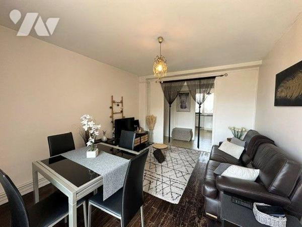 Appartement Chambéry - Emplacement recherché - Proche du centre ville et de la gare - T3 traver...