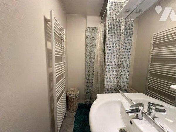 Appartement Chambéry - Emplacement recherché - Proche du centre ville et de la gare - T3 traver...
